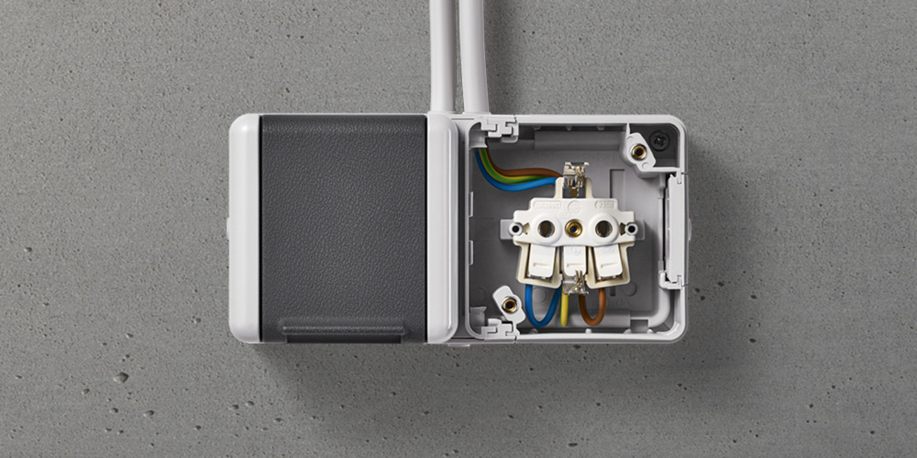 Doppelsteckdose mit Trennsteg bei Elektro- und Hausservice Krüger in Leipzig